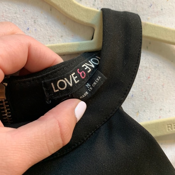 Black body con cut-out dress - SIZE MEDIUM - Picture 8 of 11